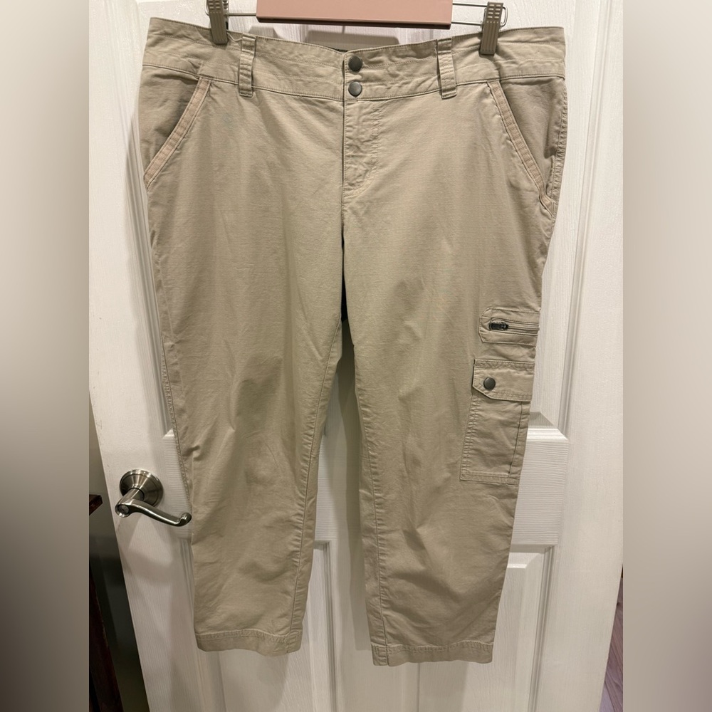 Columbia Women's Cropped Pants